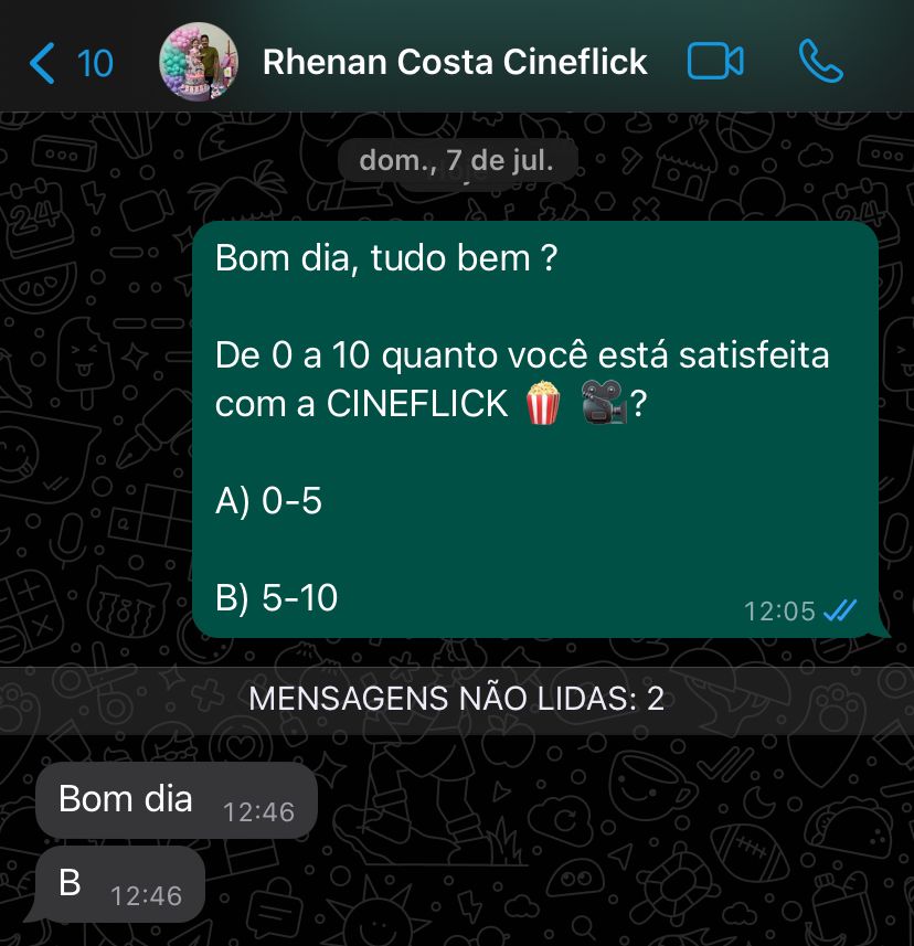 Foto de um cliente satisfeito com o CineFlic